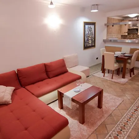 Novak Apartment *